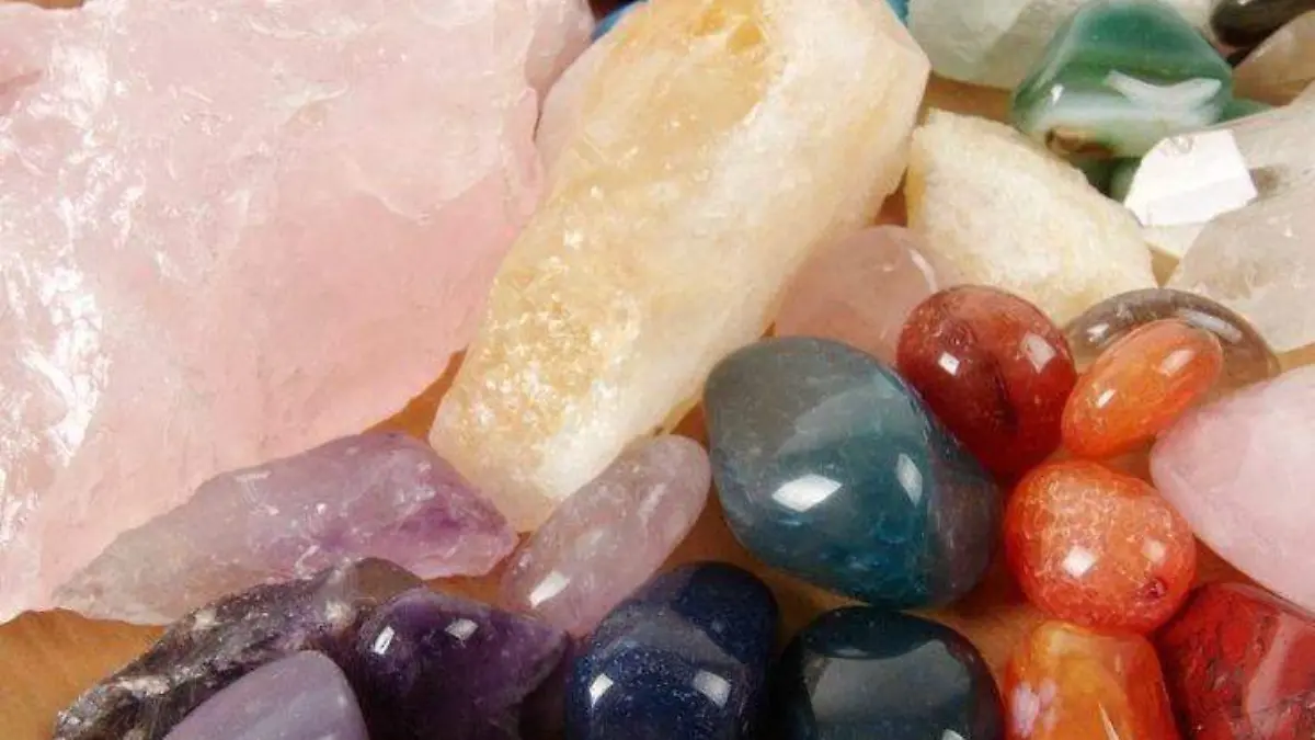 Litomancia_ el arte de adivinar con piedras, cristales y gemas - WeMystic